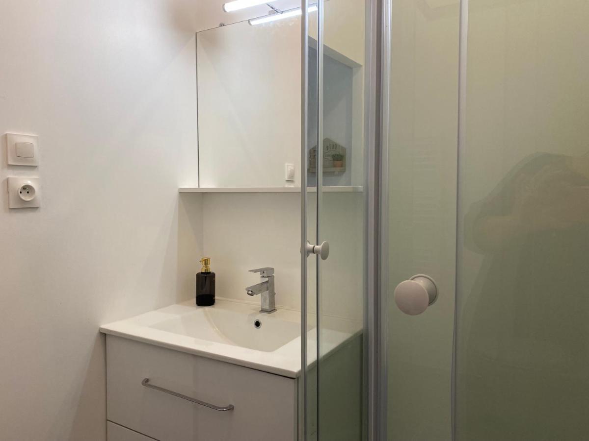 La Maison D'Angelique - Colocation Hoteliere A 150M Gare Tgv- Grande Cuisine Equipee & Salon - Fibre - Netflix Ниор Екстериор снимка