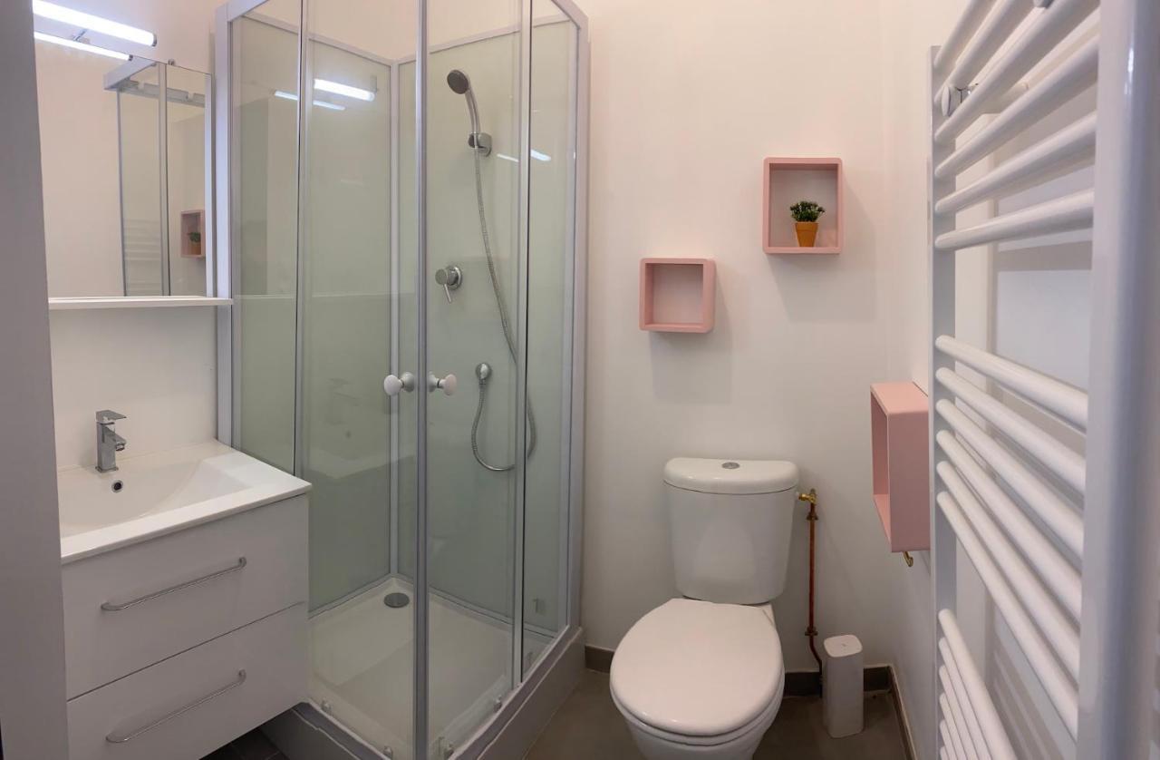 La Maison D'Angelique - Colocation Hoteliere A 150M Gare Tgv- Grande Cuisine Equipee & Salon - Fibre - Netflix Ниор Екстериор снимка